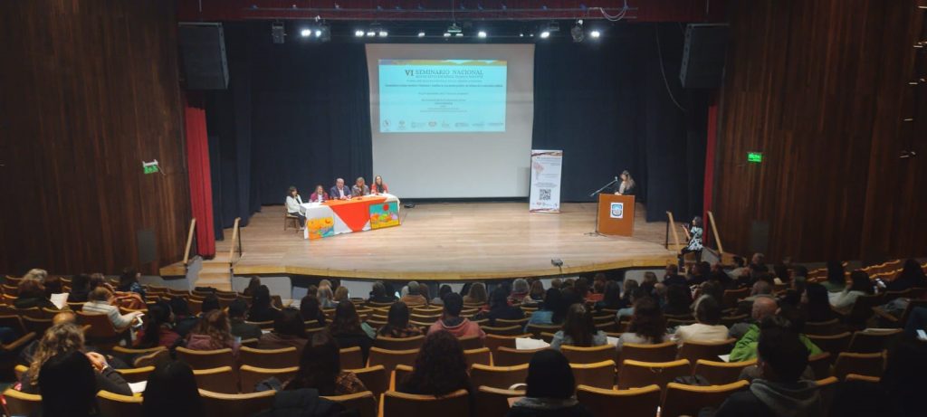 Docentes de la FCEDU participaron del Seminario Nacional de la Red ESTRADO